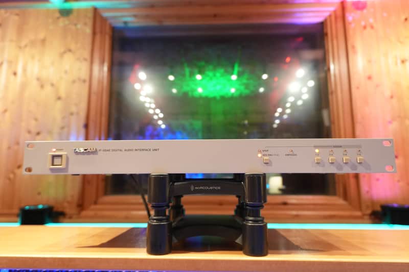 Tascam IF-88 AE- AES/EBU to TDIF converter image 1