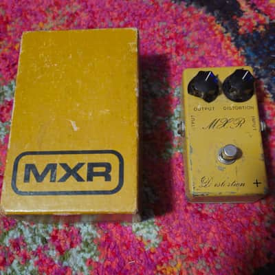 MXR Distortion +  Script Logo Pre-1977 - Vintage Yellow image 2