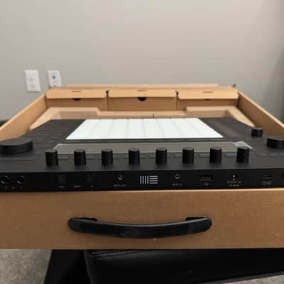 Ableton Push 3 Standalone Workstation 2023 - Present - Black - With Gig Bag image 2