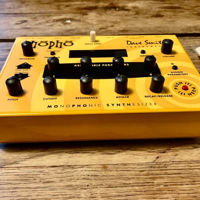 Dave Smith Instruments Mopho Desktop Monophonic Synthesizer 2008 - 2016 - Yellow image 3