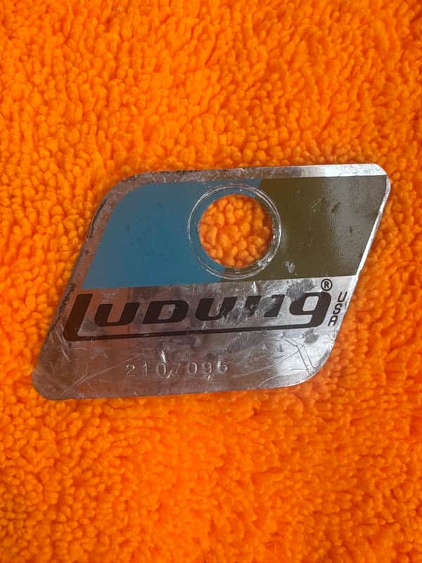 Ludwig Vintage 80s Early Rounded Blue Olive Drum Badge 2,107,xxx 1981 image 1