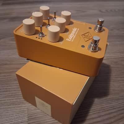 Universal Audio Enigmatic '82 Overdrive Special Amp 2024 - Present - Gold image 8