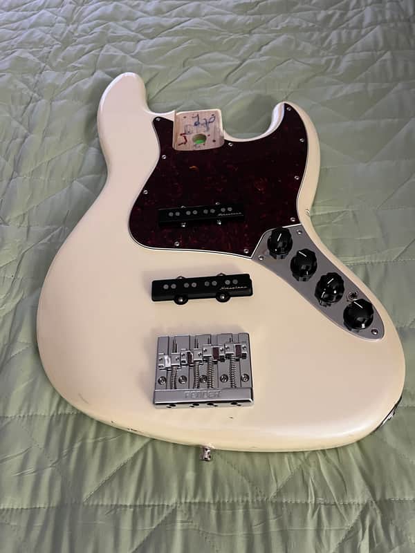 Fender Player Plus Jazz Bass Loaded Body 2022 - Arctic Pearl image 1