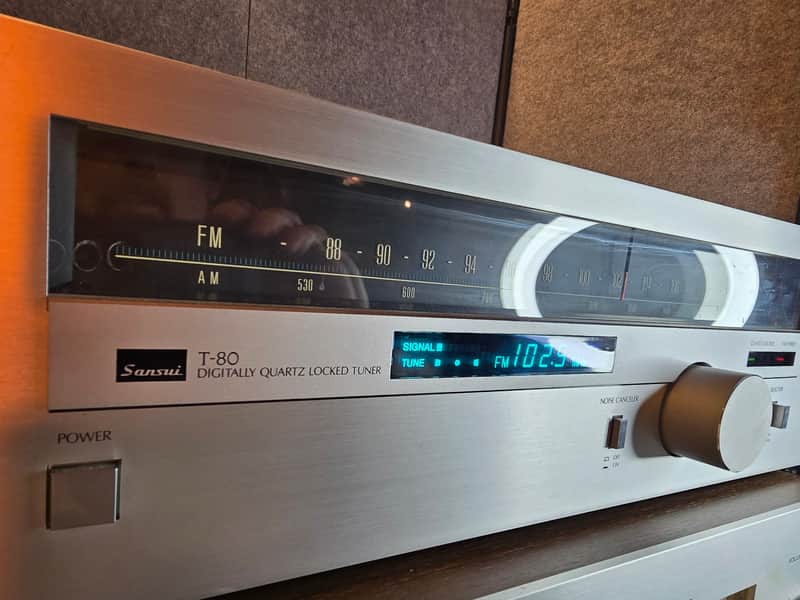 Sansui T-80 1979 - Tuner - Quartz lock - Excellent Condition - Serviced