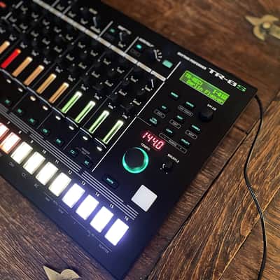 Roland TR-8S AIRA Rhythm Performer with Sample Playback 2018 - Present - Black image 3