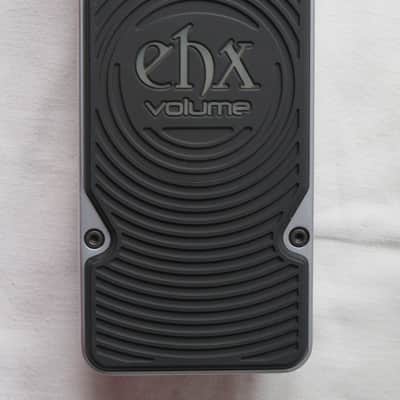 Electro-Harmonix EHX Next Step Volume Pedal + Pedalboard Cradle 2010 - 2020 image 2
