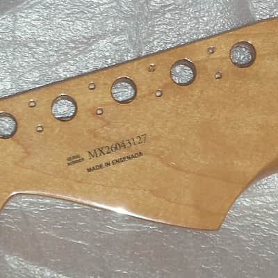Fender® Sub-Sonic Baritone Strat Maple Neck~27" Scale~22 MJ Frets~9.5" Radius~MIM~Brand New image 6