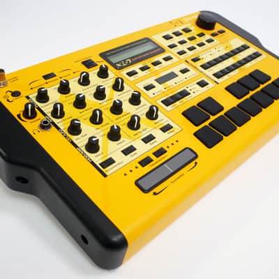 E-MU Systems XL-7 + Pure Phatt ROM