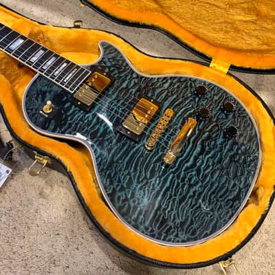QUILT 👵! 2025 Gibson Custom Shop Les Paul Custom 7A Quilt Top M2M Made To Measure Northen Lights Ebony Fretboard Special Order Figured F Q 5A 7A 1960 V2 Neck Nordic Blue Blueberry Cobalt Trans Aqua Custombucker Pickups Gold Hardware Full Gloss image 4