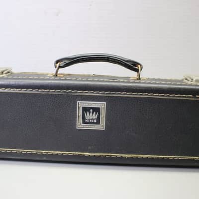 King Cleveland Flute, USA, with case, Good Condition image 10