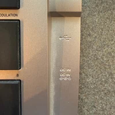 Akai MPD16 2000s - Silver image 7