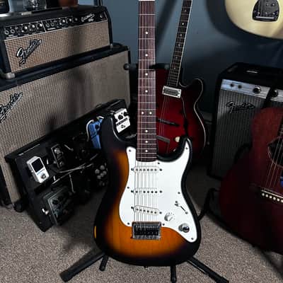Squier Stratocaster 2000’s - Sunburst image 1