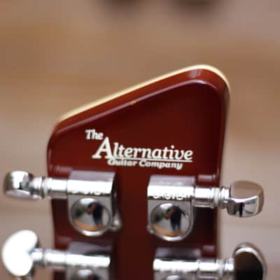 The Alternative Guitar Company 34 1/2 2000s - Sunburst image 11