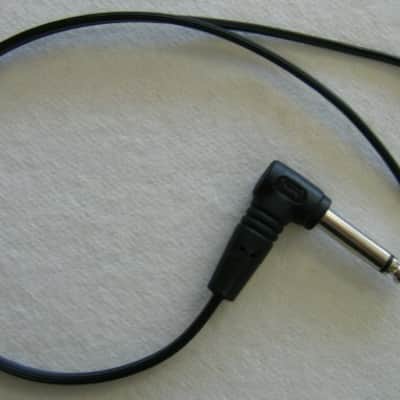 Fender Amp Speaker Cable Right Angle 13.5” 0038566049 image 2