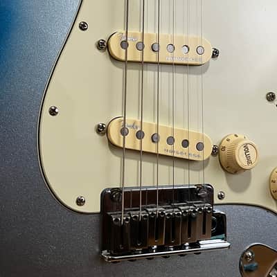 2016 Fender American Elite Stratocaster – Sky Burst Metallic – OHSC image 7