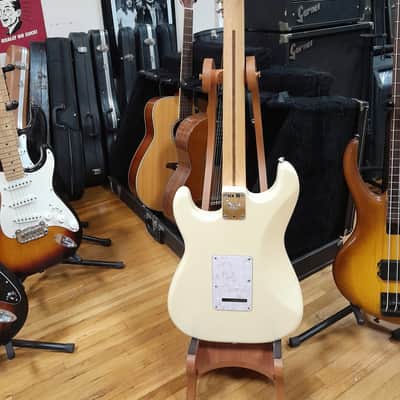 Fender American Show Case Limited Edition 2020 - Pearl White w/Rosewood Neck image 4