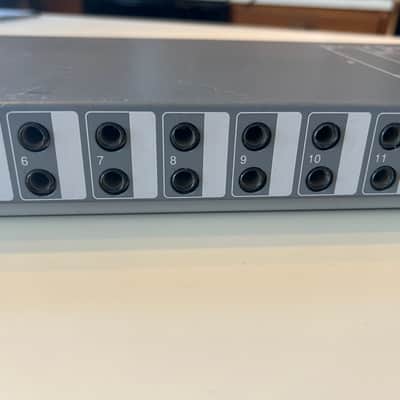 Peavey APB 32 1/4" TRS Balanced 32 Point Audio Patch Bay Live Studio Rack w/ rack mount bolts/washers image 3