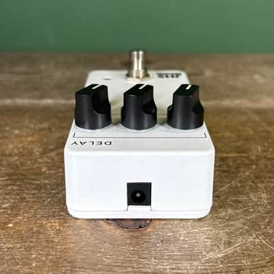 JHS 3 Series Delay 2020 - Present - White image 7
