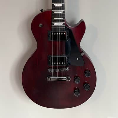 Gibson Les Paul Modern Studio 2024 - Present - Wine Red Satin image 1