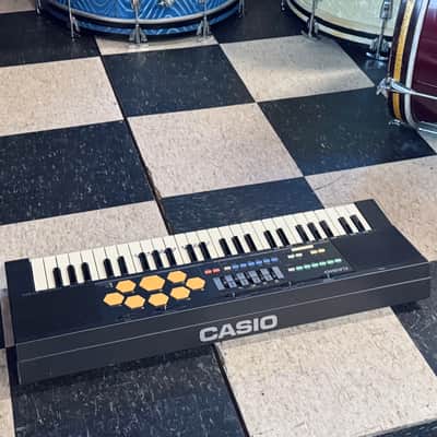 Casio MT-520 Keyboard / Drum Machine 1980s image 2
