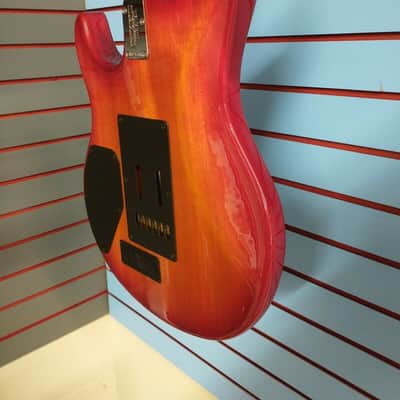 Ernie Ball Music Man Luke 3 W/ Case image 9