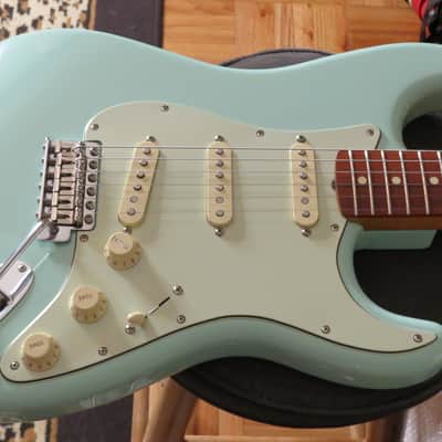 Surf Green Fender Vintera '60s Stratocaster (2020) w Pau Ferro Fretboard 2019 - 2023 image 2