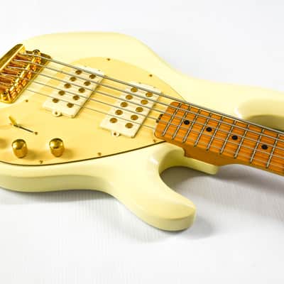 Ernie Ball Music Man StingRay 5 HH with Maple Fretboard - White Pearl image 4