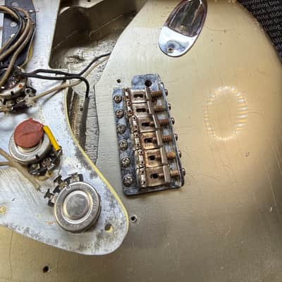 Fender Stratocaster 1963 - Body only refin image 11