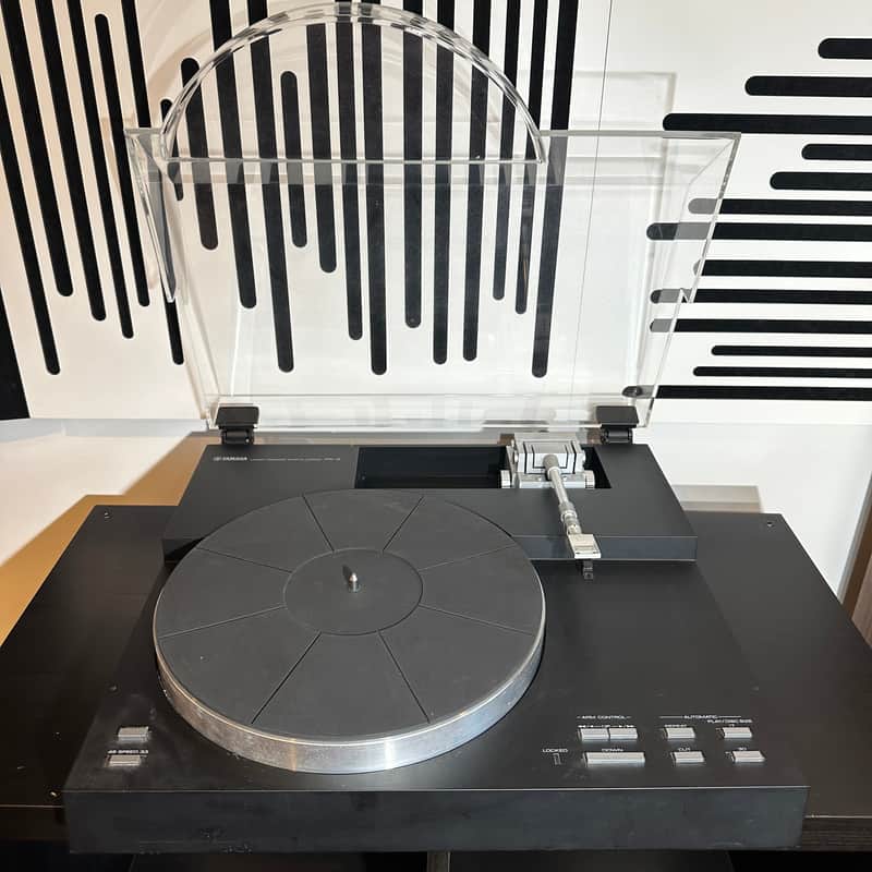 Yamaha  PX-3 Linear Tracking Quartz Locked Turntable - Vintage