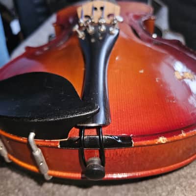 K Schiller Student size 4/4 violin w/ case.  Miss soundpost image 9