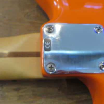 Fender Toronado 2002 Orange And Pearl MIM Near Mint Condition Electric Guitar Rarest Finish image 9
