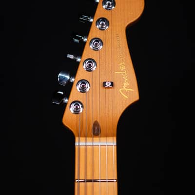Fender American Ultra II Stratocaster, Maple FB, Avalanche image 9