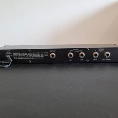 Peavey - Univerb II Black Stereo Reverb /Delay 19" Rack Mountable Processor Effect for repair image 3
