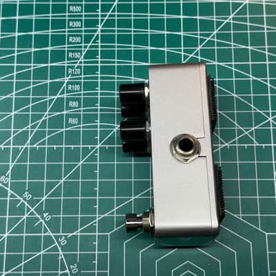 FOR SALE: Electro-Harmonix Pico Attack Decay Tape Reverse Simulator 2023 - Present Silver image 3