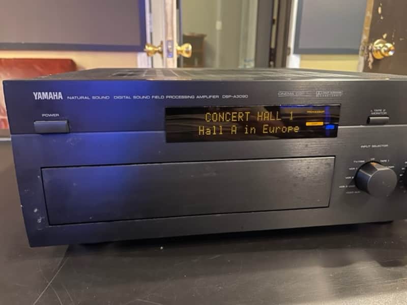 YAMAHA DSP A30900 SURROUND SOUND/PRE AMP/RECEIVER DSP A30900 image 1