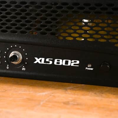 Crown XLS 802 2-Channel Power Amplifier CG010UL image 5