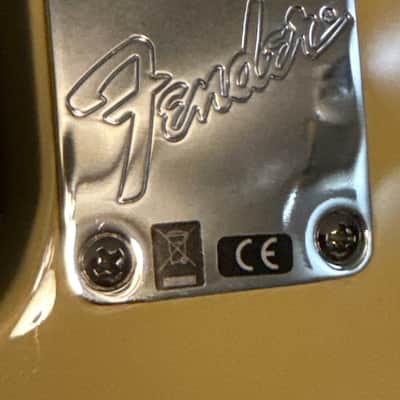 Signed by Joe Bonamassa-Fender American Performer Telecaster Hum with Maple Fretboard 2018 - Present - Vintage White image 4