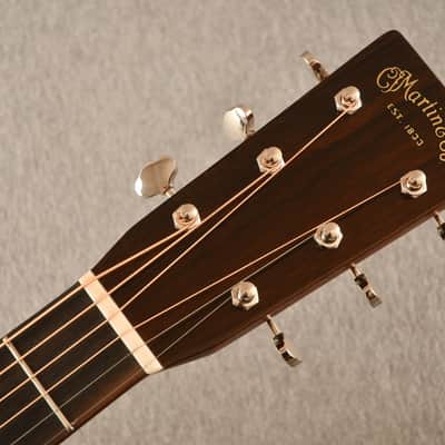 Martin Custom Shop Americana Backbone 00 28 Engelmann Rosewood Floor Model #2767237 image 13