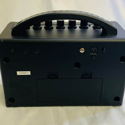 BOSS KATANA-MINI Mini Guitar Amp, Battery-Powered image 4
