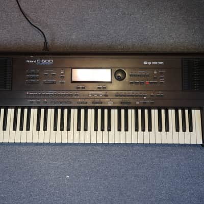 Roland E-600 Intelligent Keyboard image 2