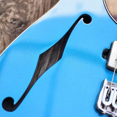 La Grange Guitars - SULTAN Metallic Blue image 6