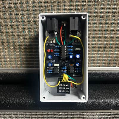 DDA FX Pedal PCB Thumbsucker Compressor (Engineer’s Thumb) 2026 - Textured White image 2