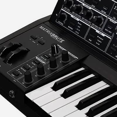 Arturia MatrixBrute Noir Edition 49-Key - Black image 2