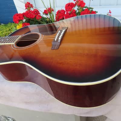 GIBSON 2025 J-45 CUSTOM SHOP GRIZZLEY SUNBURST MINT! image 6