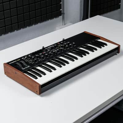 Dave Smith Instruments Mopho SE 2014-2016 - black image 4