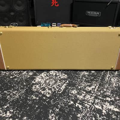 Fender Classic Series Guitar Case  2023 - Tweed image 2