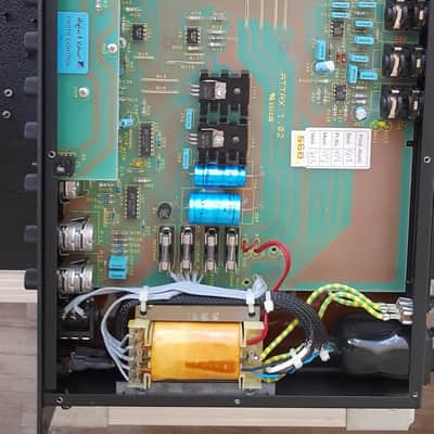 Hughes & Kettner Attax Guitar Preamp image 6