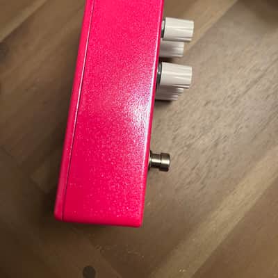KHDK Electronics Flamingo Beach Mystery Pedal 2021 Limited Edition Overdrive 2021 - Hot pink with glitter silk screened enclosure image 10