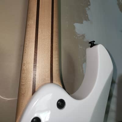 Ibanez RG8 Modded image 5