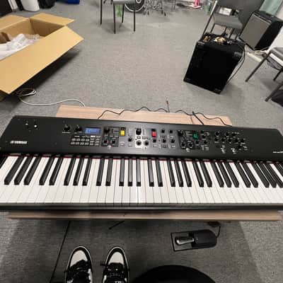 Yamaha CP73 73-Key Digital Stage Piano 2019 - Present - Black image 2